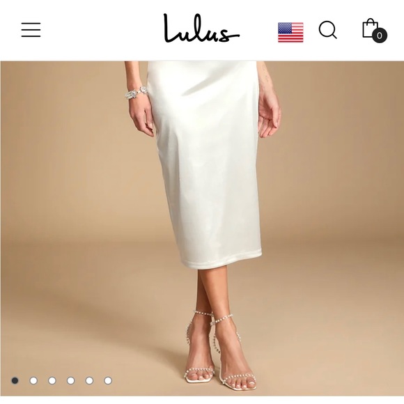 🤍GORGEOUS Lulu’s 2 Piece White Satin Corset and Pencil Skirt Dress Set 🤍 - Picture 5 of 10